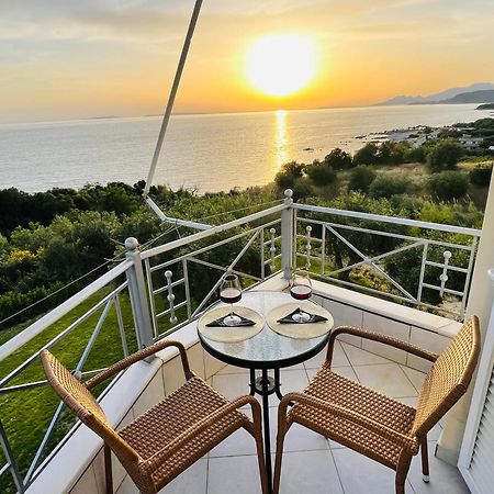 Staikos Apartamento Lygia  Exterior foto